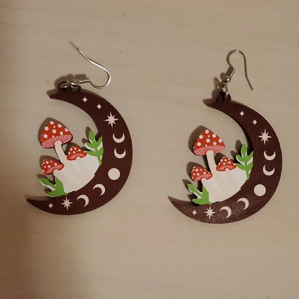Pair of Wooden Earrings - Crescent Moon with Moon Phases and Mushrooms - Picture 2 of 3